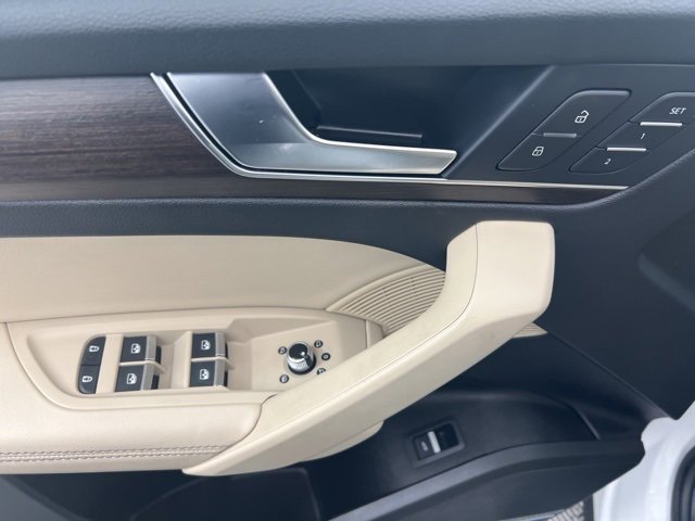 Used 2024 Audi Q5 2.0T Premium Plus image 13