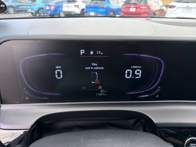 Used 2025 Kia Seltos S AWD/4WD image 17