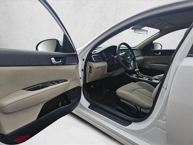 Used 2016 Kia Optima LX image 17