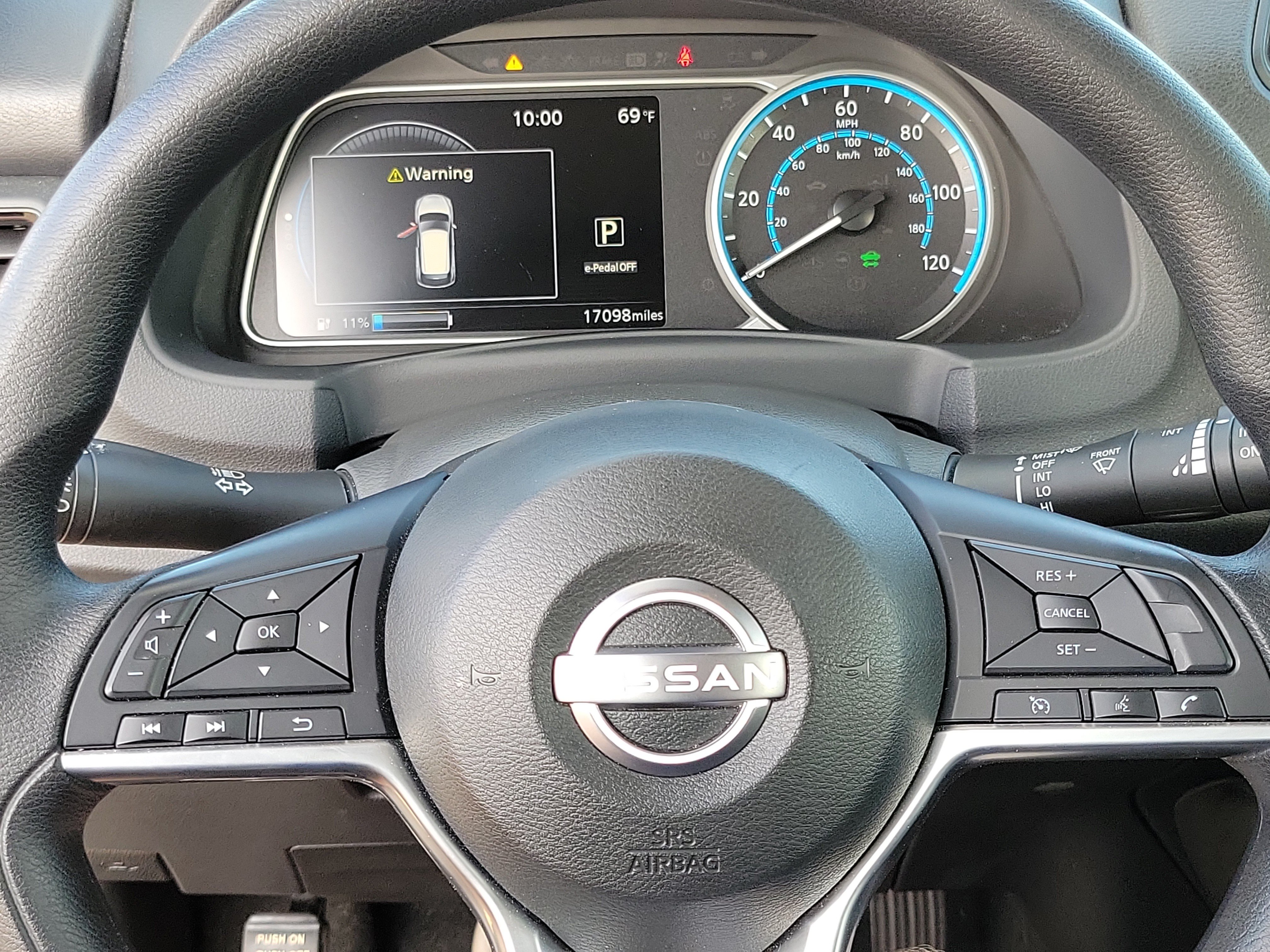 Used 2025 Nissan Leaf S FWD image 12