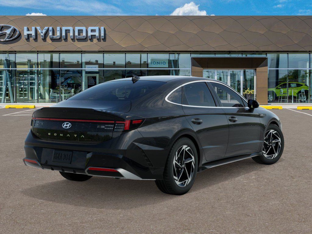New 2026 Hyundai Sonata SEL FWD image 4