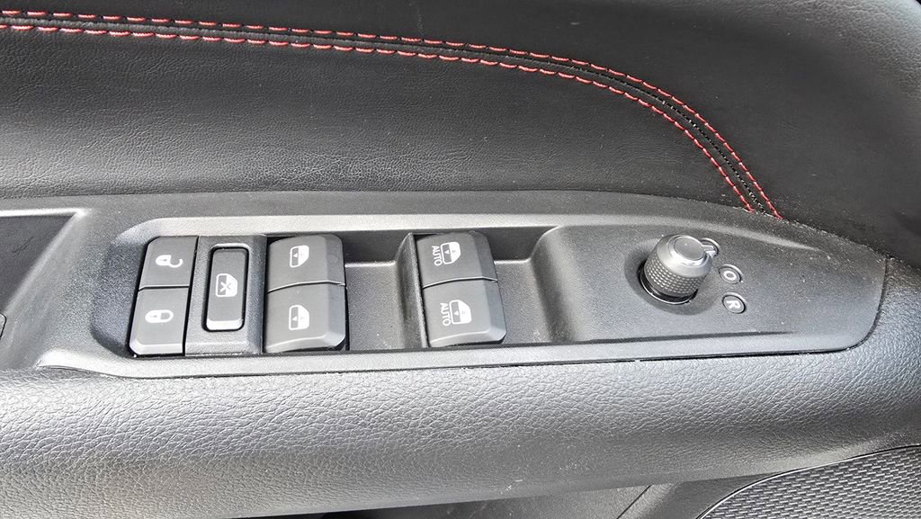 Used 2022 Jeep Compass Trailhawk image 22