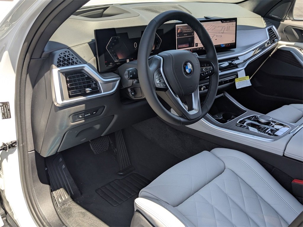 New 2026 BMW X5 sDrive40i image 9