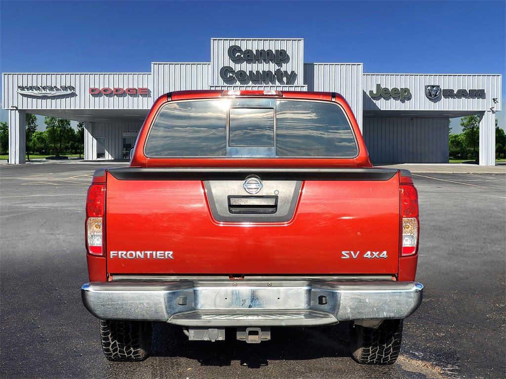 Used 2016 Nissan Frontier SV image 5