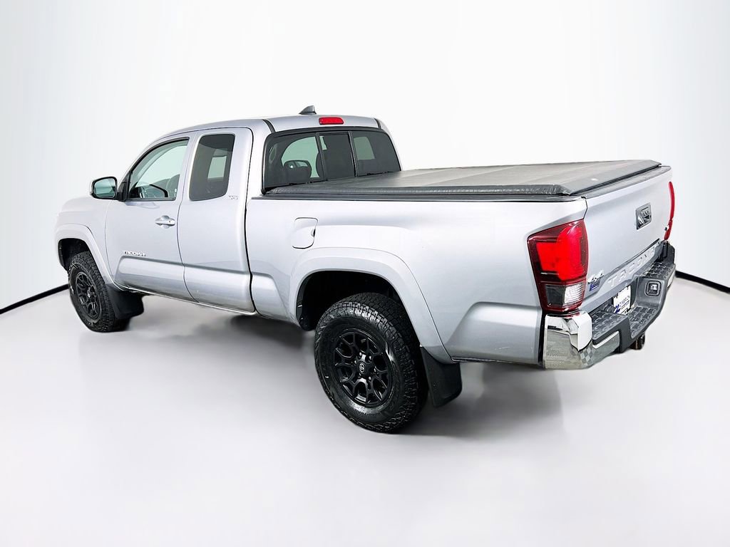 Used 2019 Toyota Tacoma SR5 AWD/4WD image 5