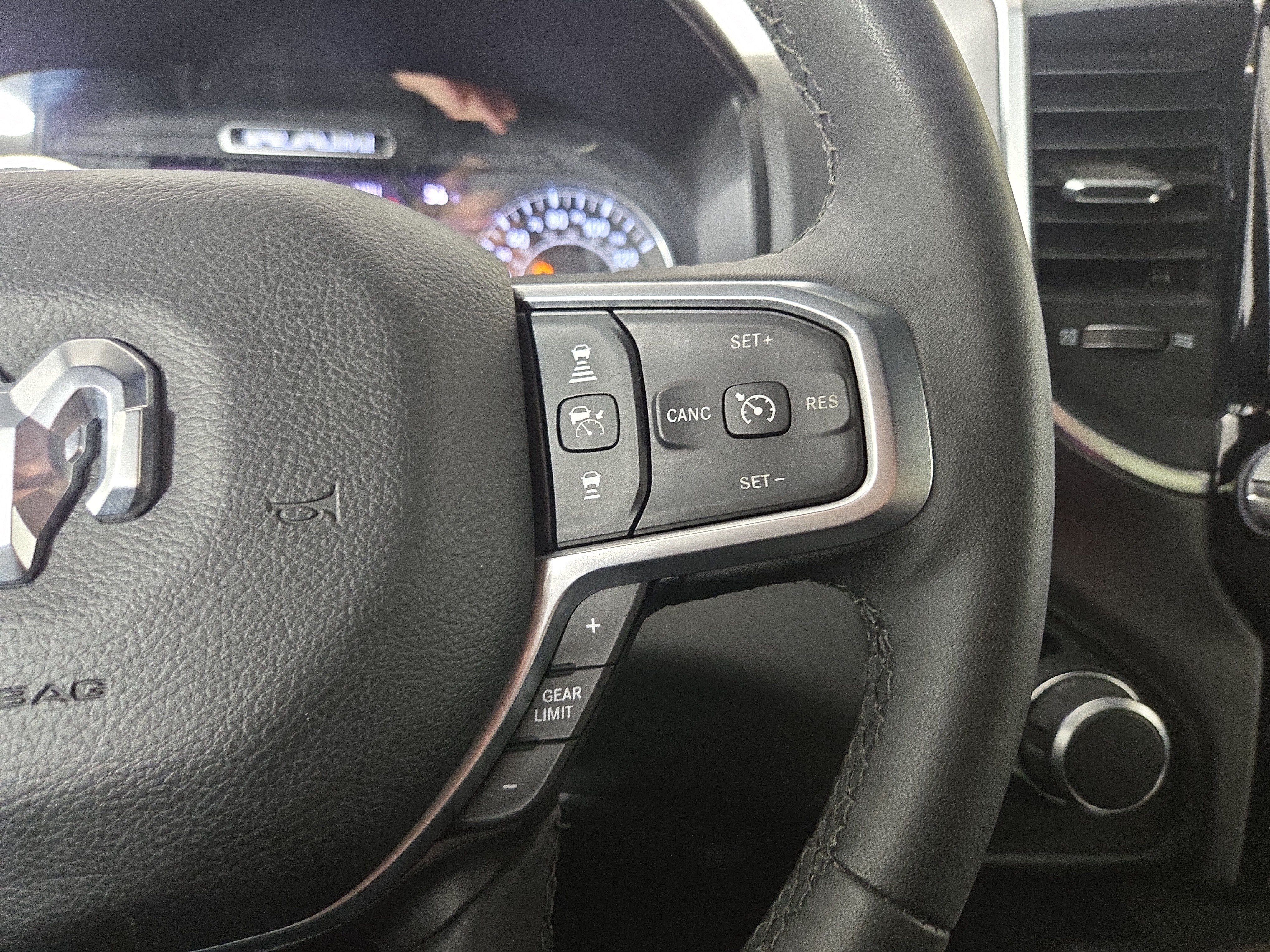 Certified 2025 RAM 1500 Big Horn AWD/4WD image 17