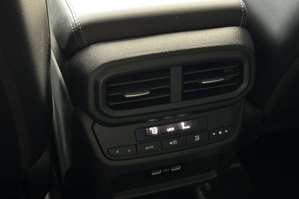 Certified 2023 Honda Pilot EX-L image 17