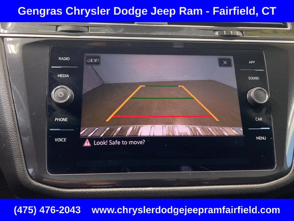 Used 2023 Volkswagen Tiguan SE AWD/4WD image 17