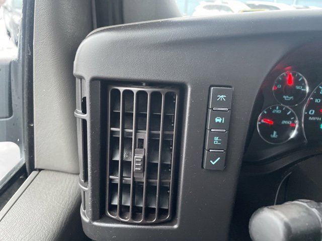 Used 2019 Chevrolet Express 2500 w/ Enhanced Convenience Package image 14