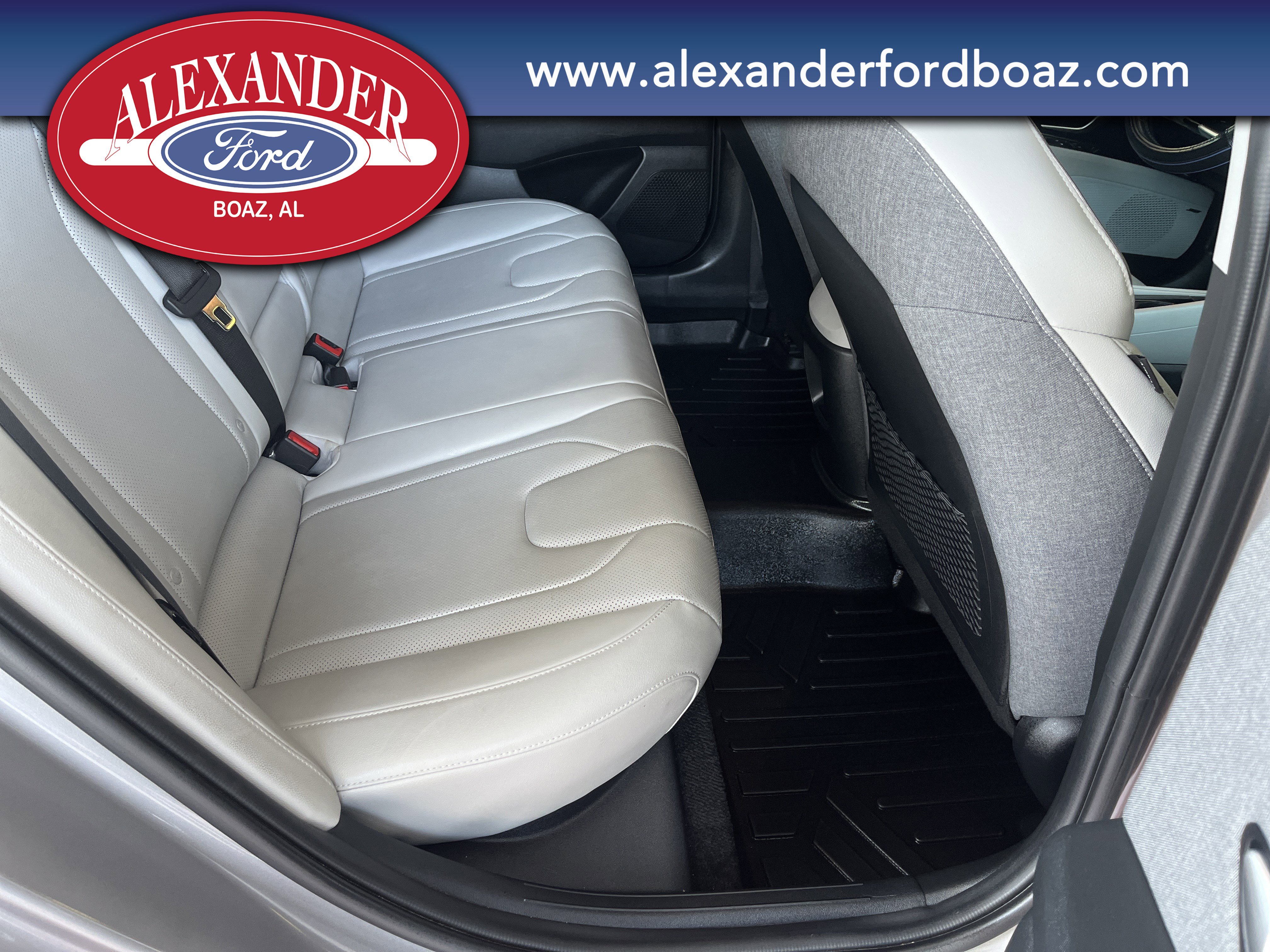 Used 2025 Hyundai Elantra Limited FWD image 18