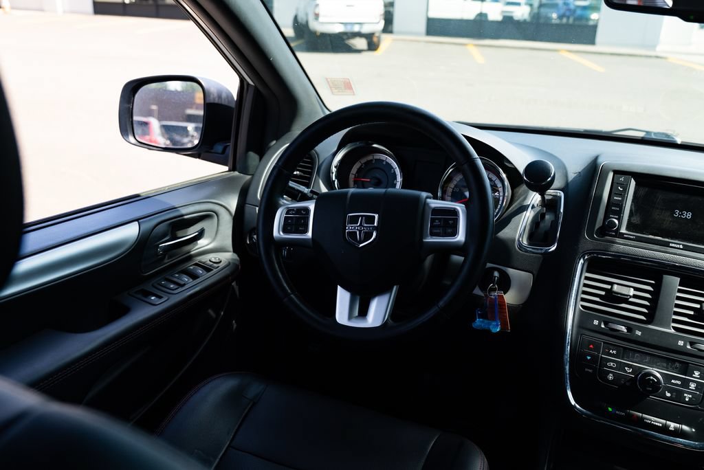 Used 2017 Dodge Grand Caravan GT FWD image 9