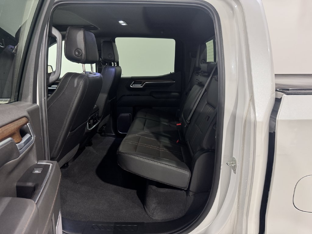 Used 2022 Chevrolet Silverado 1500 High Country w/ High Country Premium Package AWD/4WD image 20