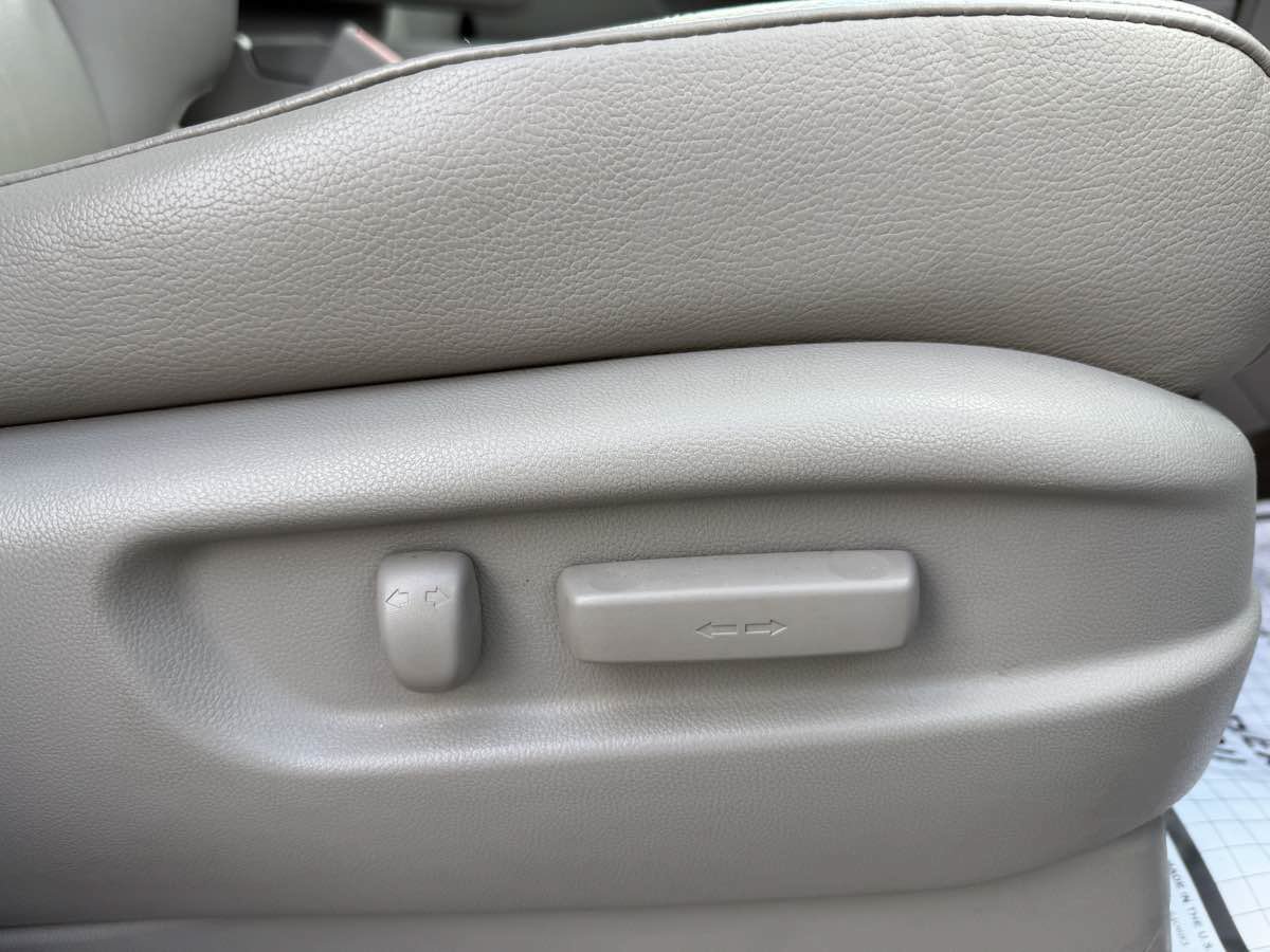 Used 2011 Honda Odyssey Touring image 30