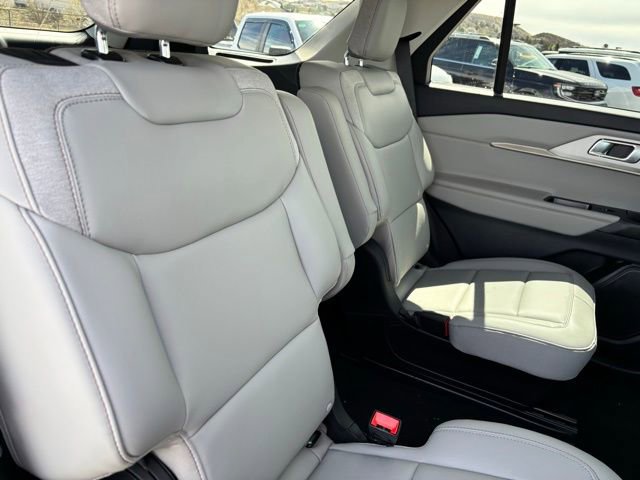 New 2026 Ford Explorer Active image 20