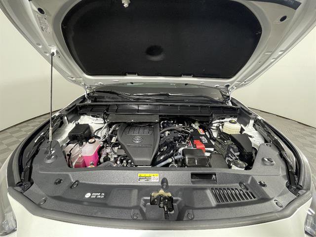 Used 2023 Toyota Highlander Limited image 21