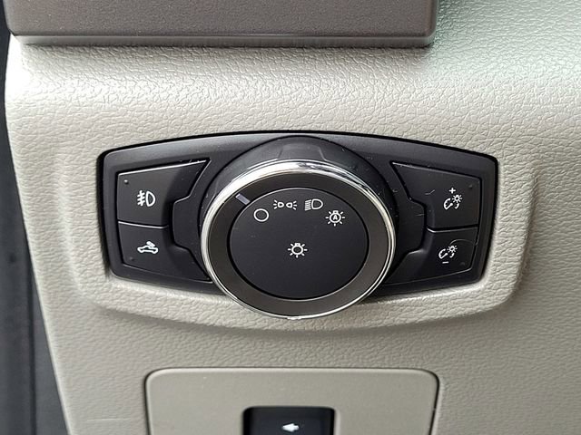 Used 2017 Ford F150 XLT w/ Equipment Group 302A Luxury image 17