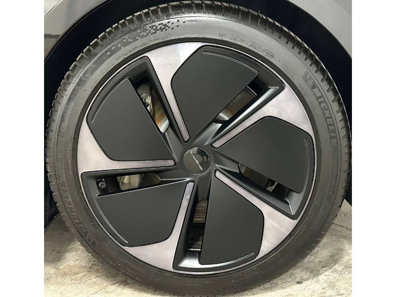 Used 2025 Lucid Air Grand Touring image 11