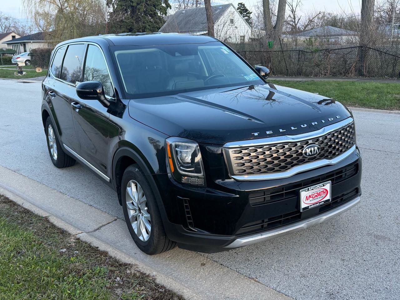Used 2020 Kia Telluride LX AWD/4WD image 3
