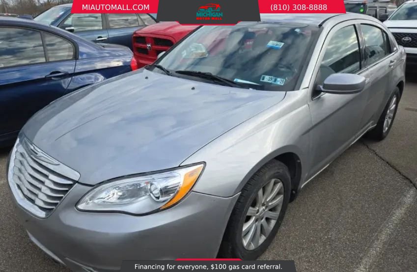 Used 2013 Chrysler 200 Touring image 1