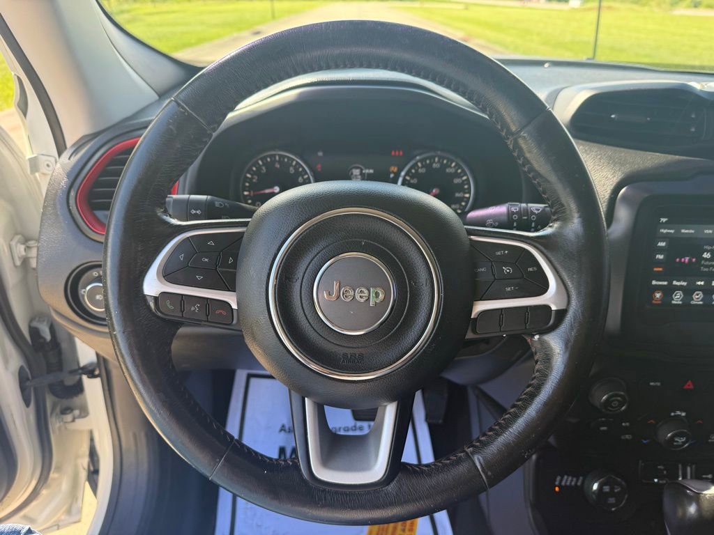 Used 2019 Jeep Renegade Trailhawk w/ Cold Weather Group II AWD/4WD image 28