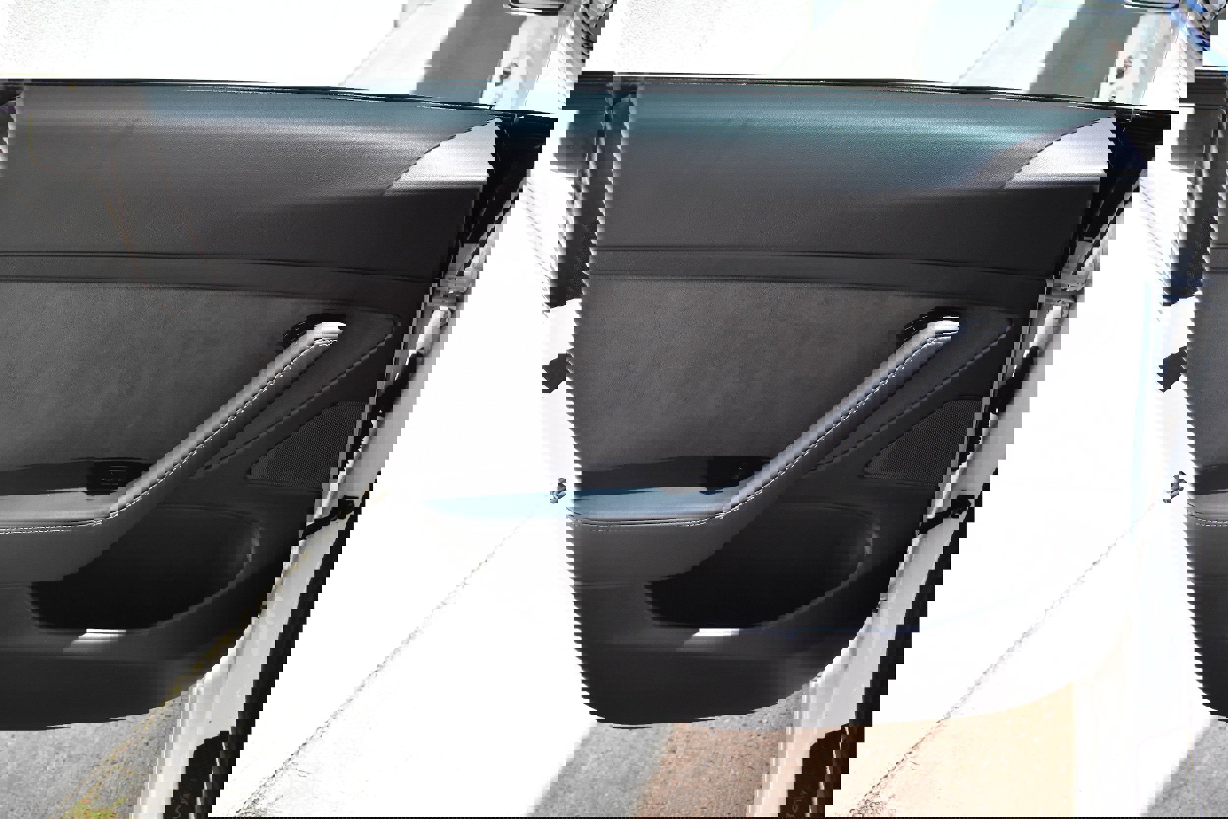 Used 2023 Tesla Model 3 Standard Range image 23