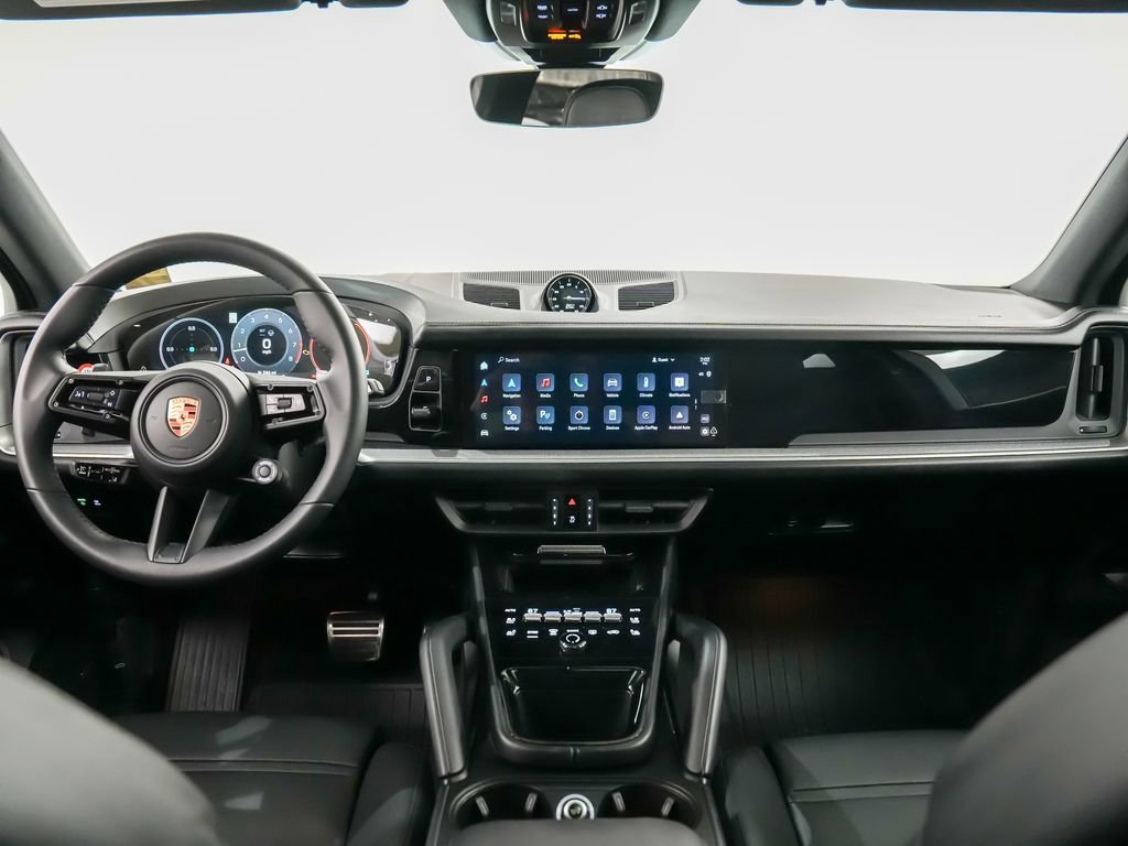 Certified 2025 Porsche Cayenne S image 21