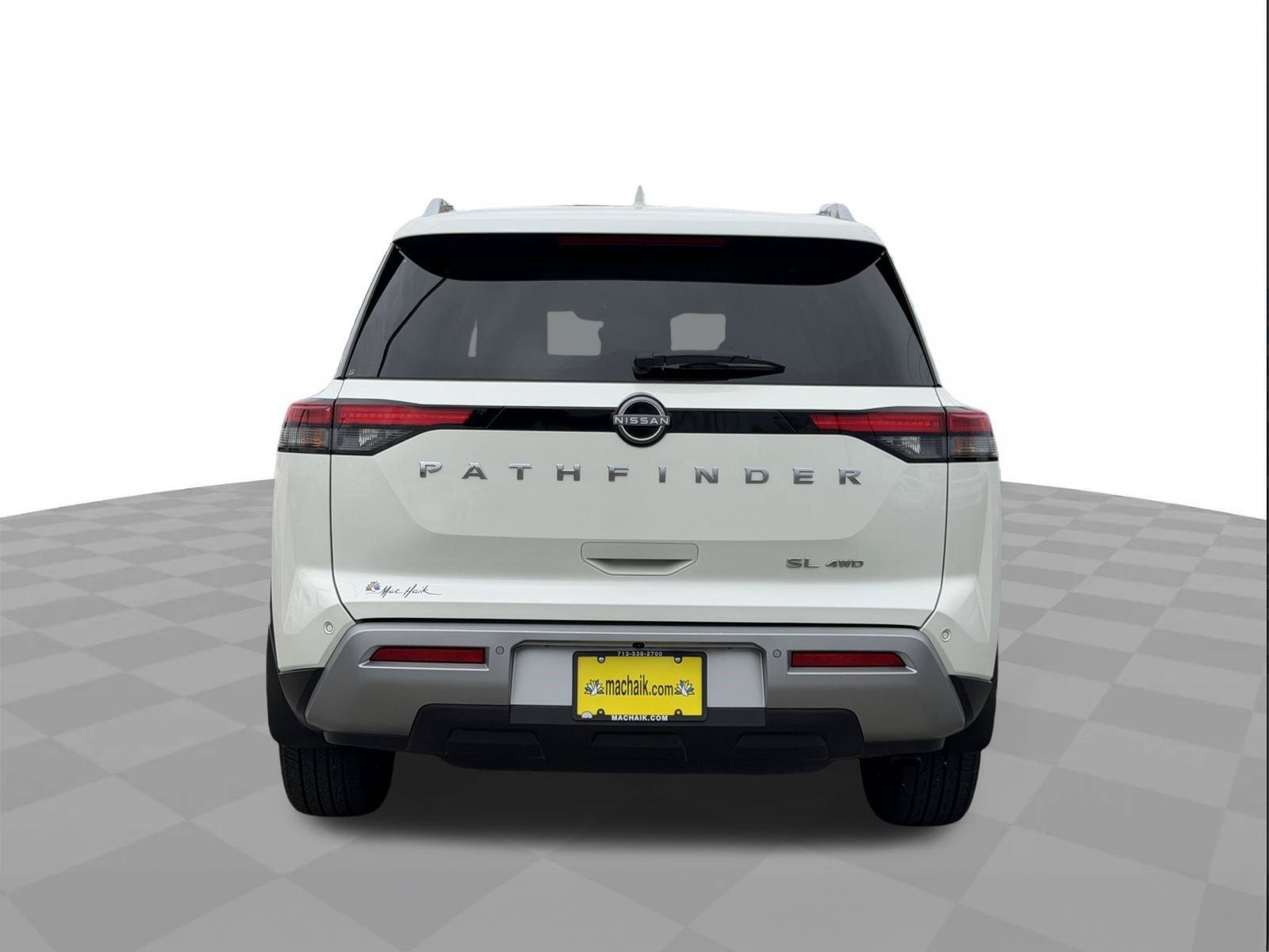 Used 2024 Nissan Pathfinder SL AWD/4WD image 4