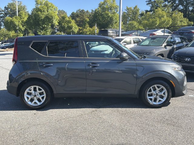 Used 2022 Kia Soul LX w/ Technology Package FWD image 9