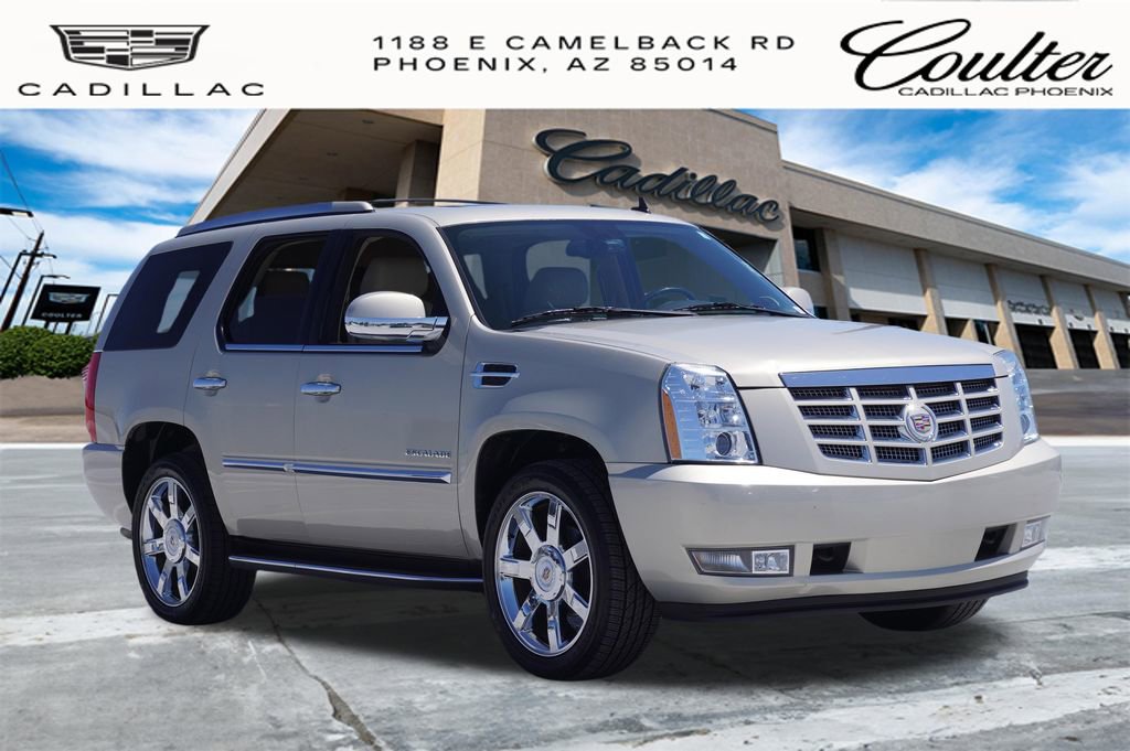 Used 2012 Cadillac Escalade Luxury AWD/4WD image 4