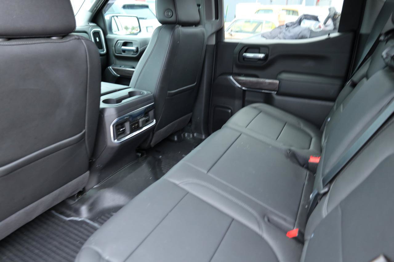 Used 2022 Chevrolet Silverado 1500 LTZ w/ LTZ Premium Package AWD/4WD image 10