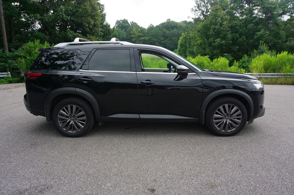 Used 2023 Nissan Pathfinder SL w/ SL Premium Package FWD image 24