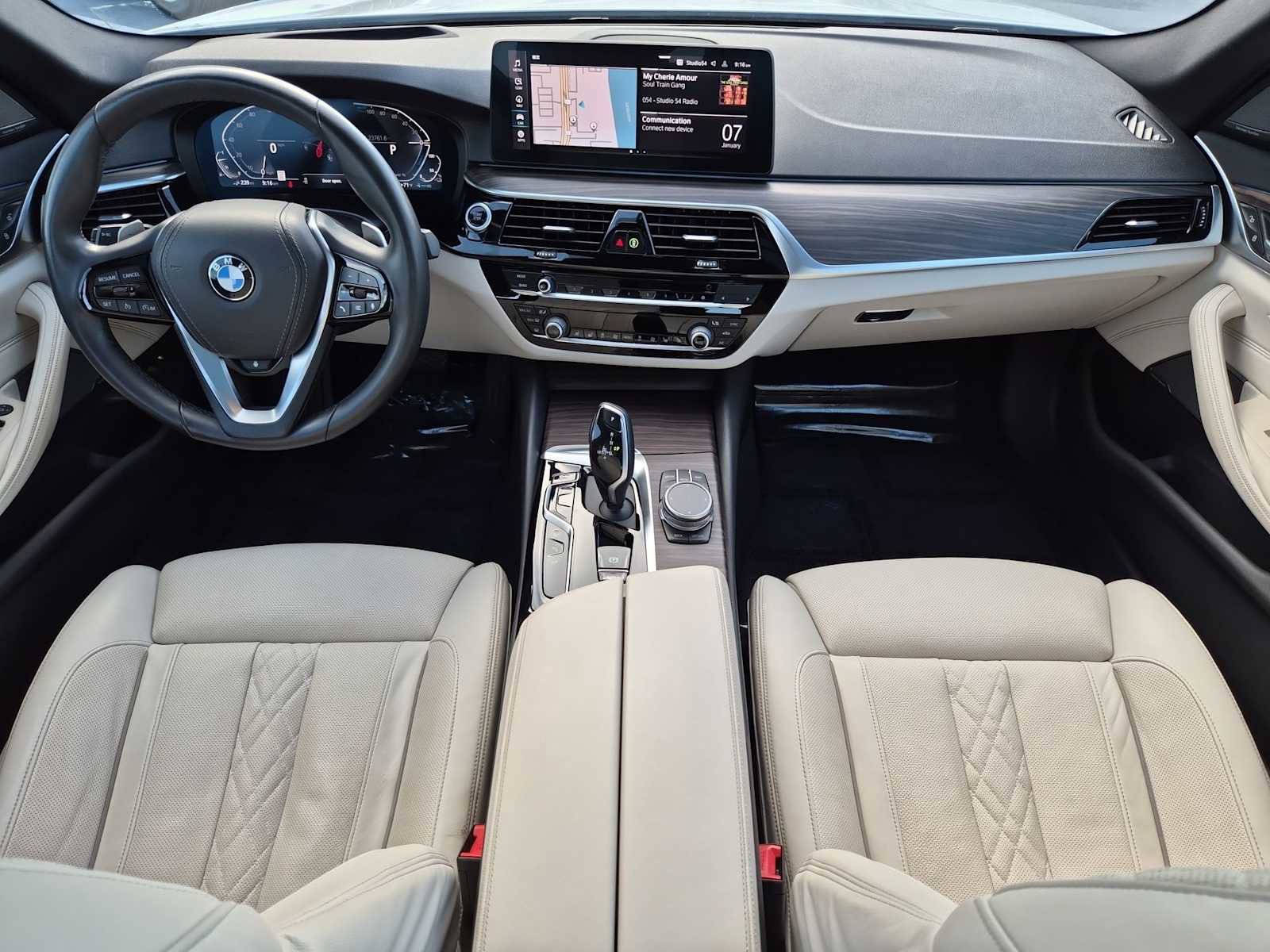 Used 2021 BMW 530e 530e w/ Premium Package image 14