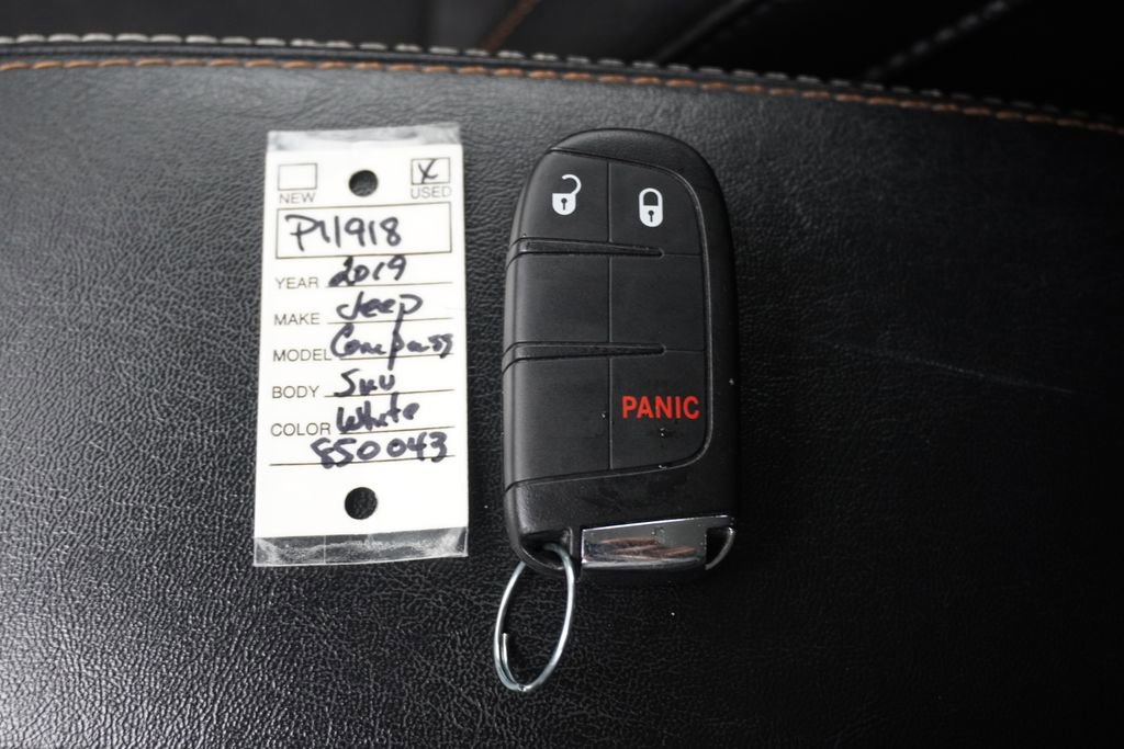 Used 2019 Jeep Compass Latitude image 36