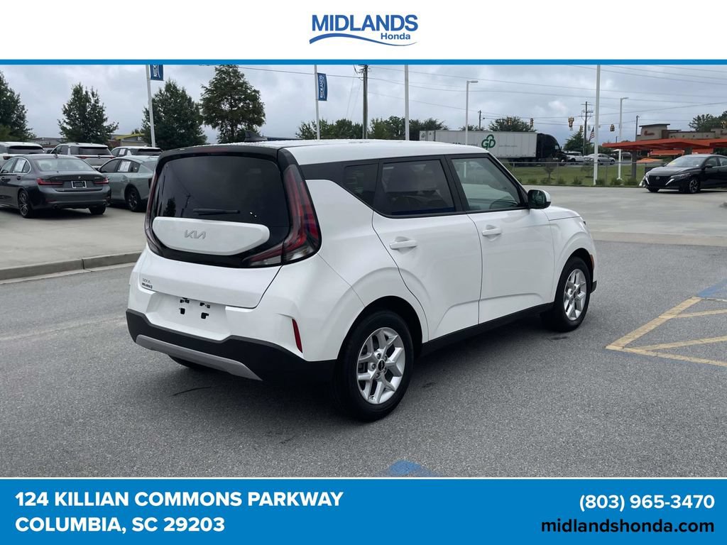 Used 2025 Kia Soul LX w/ LX Technology Package FWD image 6