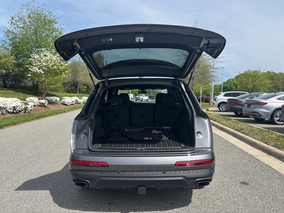Certified 2026 Audi Q7 3.0T Premium Plus image 14