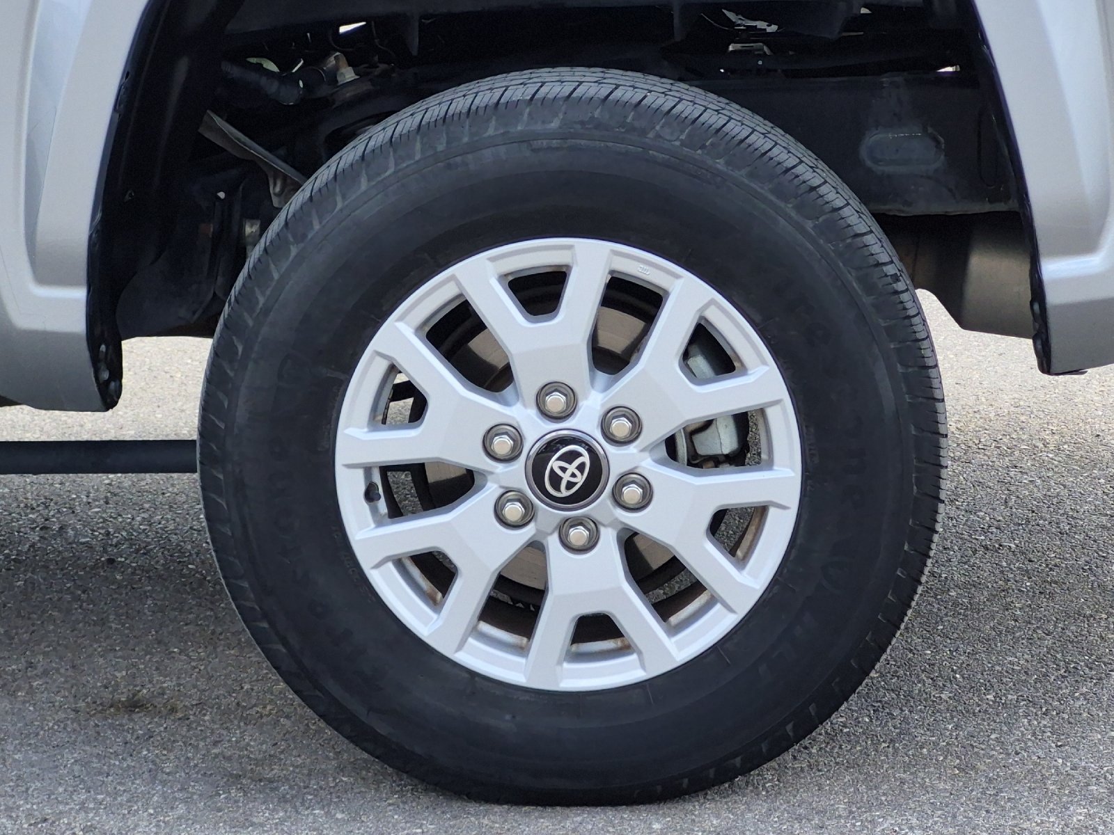 Used 2024 Toyota Tacoma SR5 AWD/4WD image 22