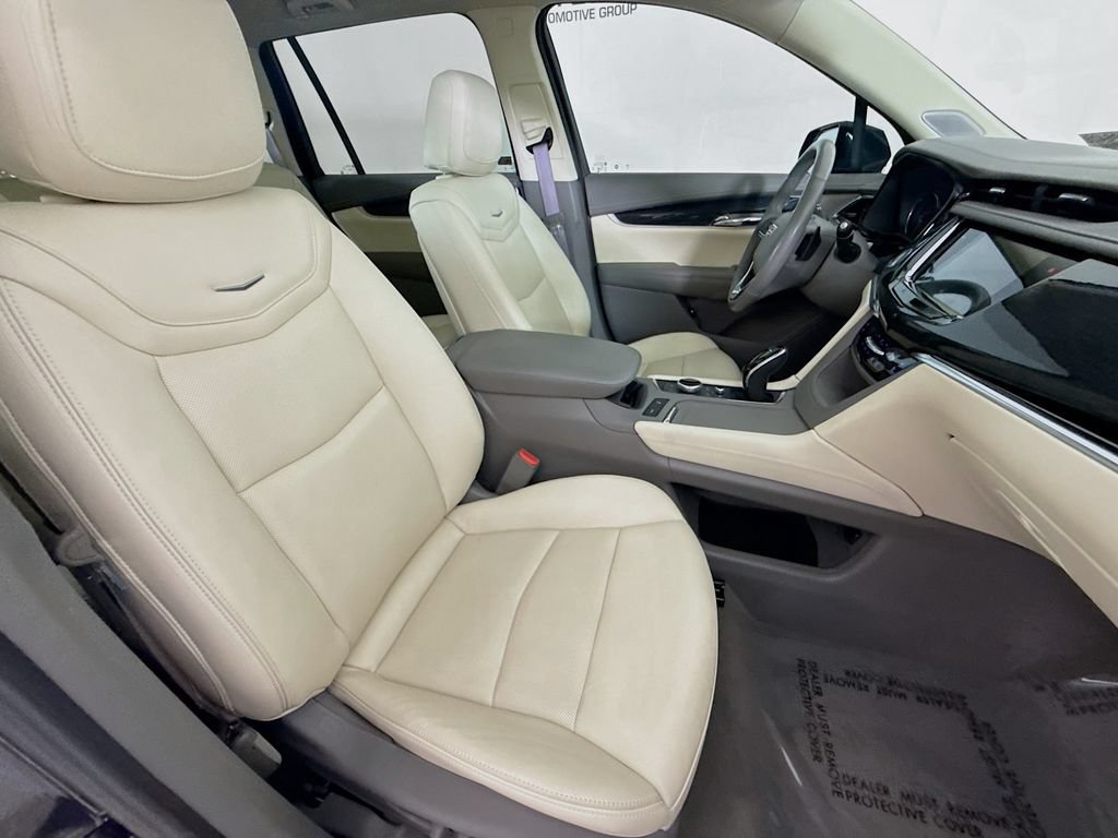 Used 2023 Cadillac XT6 Premium Luxury FWD image 30