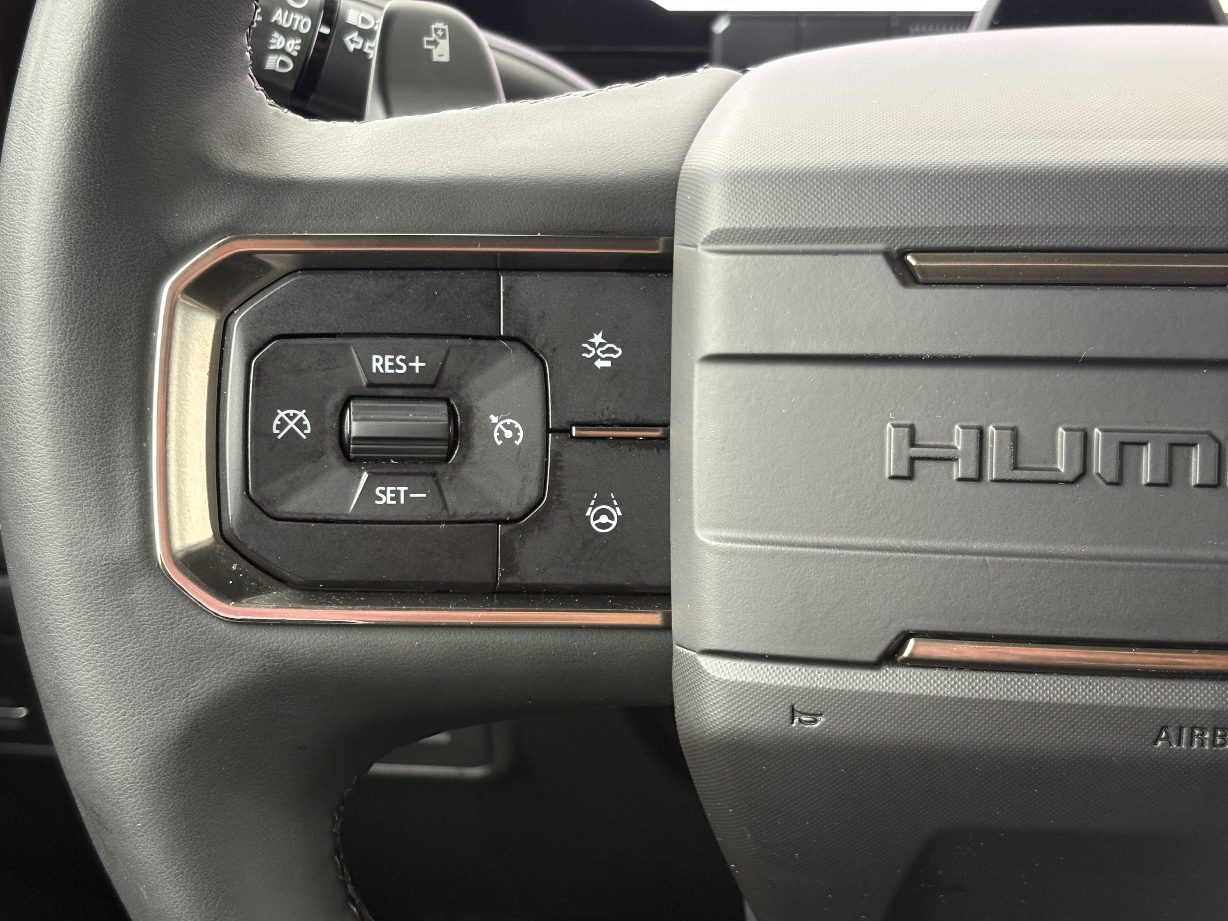 Used 2025 GMC Hummer EV 3X w/ LPO, Cargo Utility Package AWD/4WD image 17