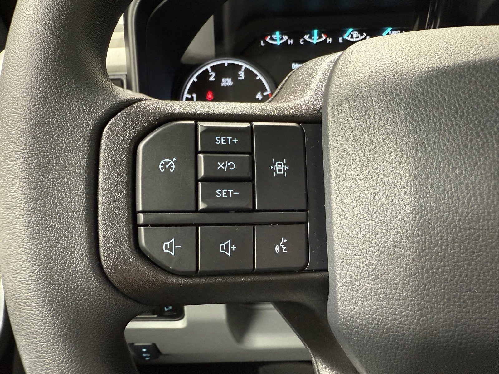 New 2025 Ford F450 XLT w/ XLT Value Package image 17