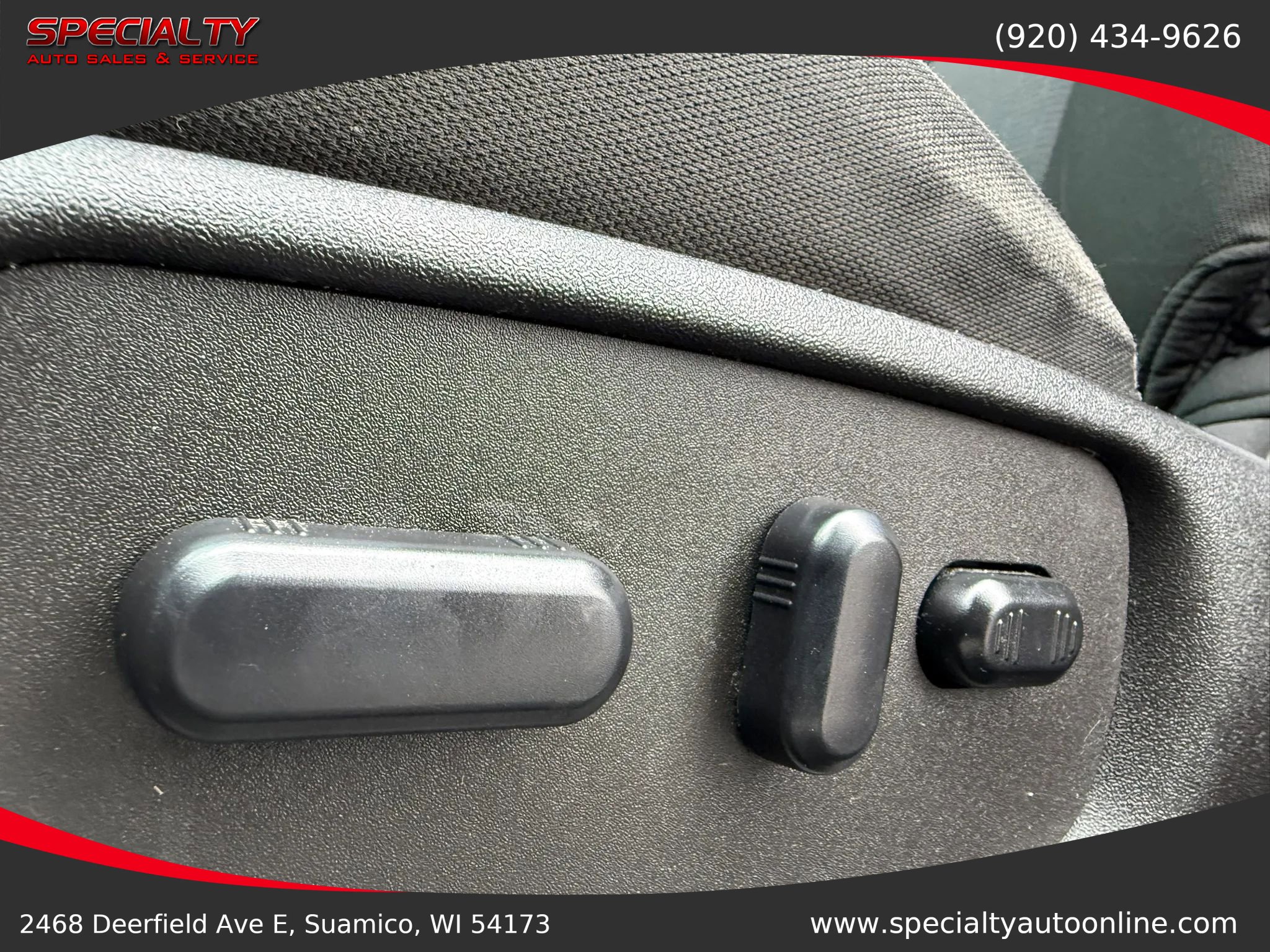 Used 2015 Ford Explorer XLT image 30