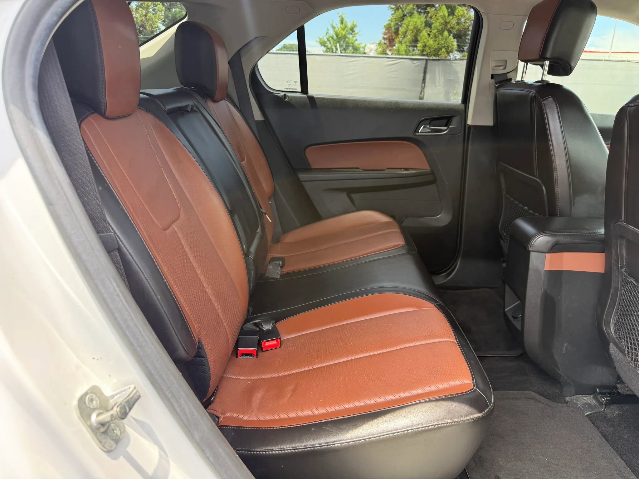Used 2016 Chevrolet Equinox LTZ w/ Enhanced Convenience Package FWD image 20