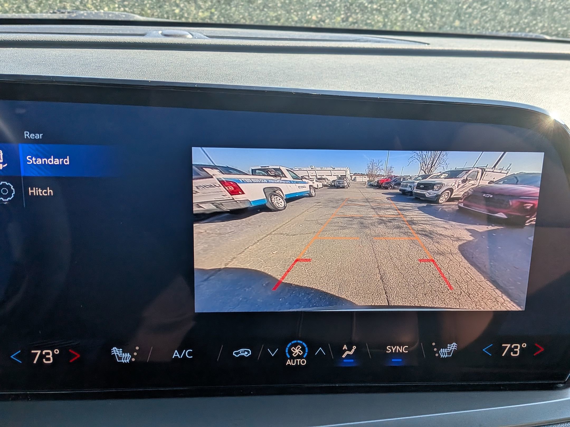 Used 2025 Chevrolet Traverse LT image 29