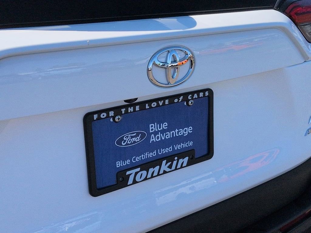 Used 2023 Toyota RAV4 LE AWD/4WD image 22
