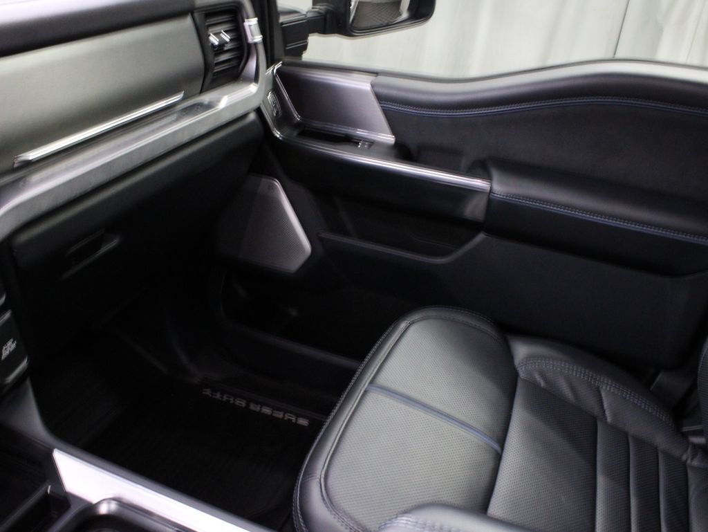 Used 2026 Ford F250 Platinum AWD/4WD image 40