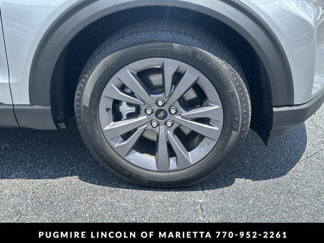 Used 2025 Ford Explorer Active w/ Active Comfort Package AWD/4WD image 12