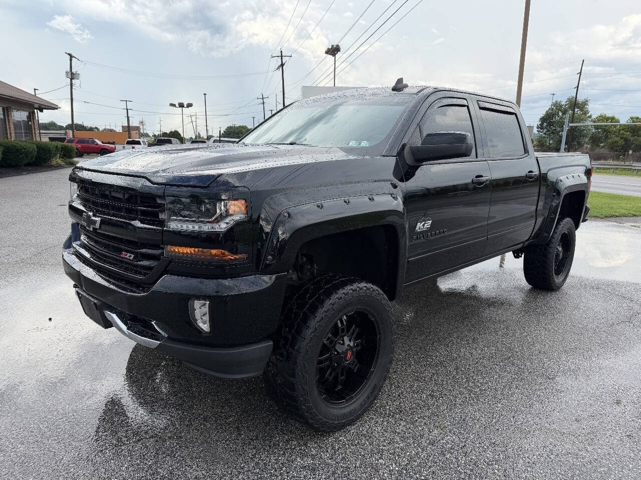 Used 2017 Chevrolet Silverado 1500 LT w/ All Star Edition AWD/4WD image 7
