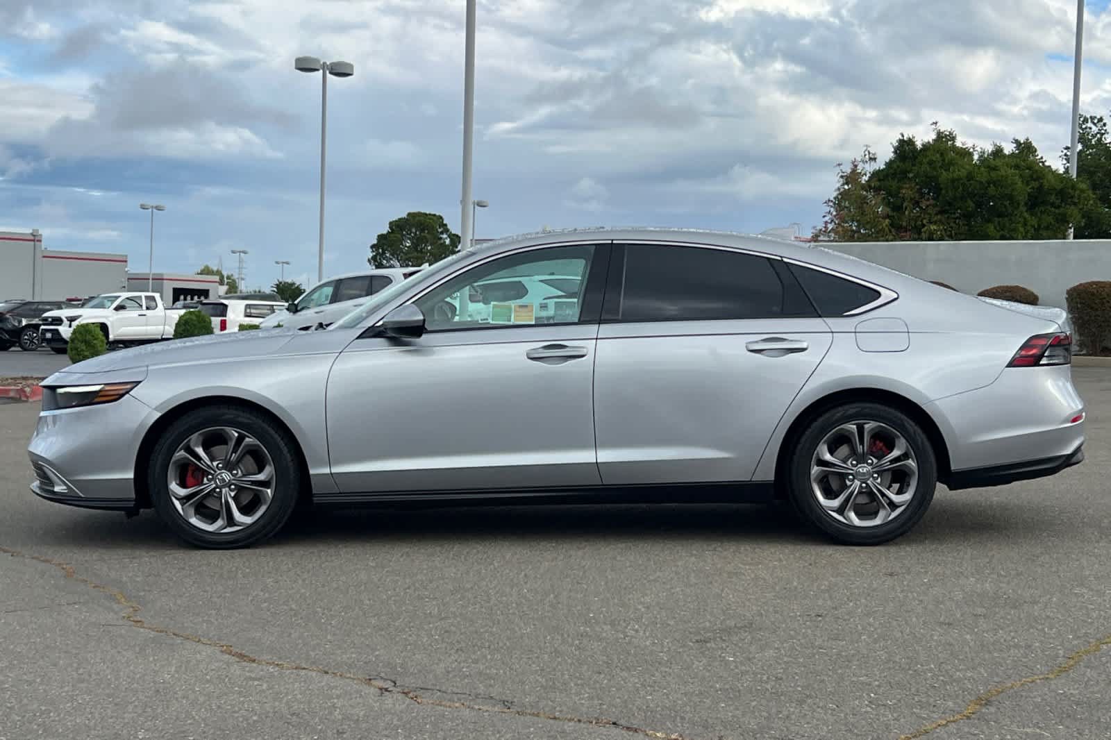 Used 2024 Honda Accord EX image 9