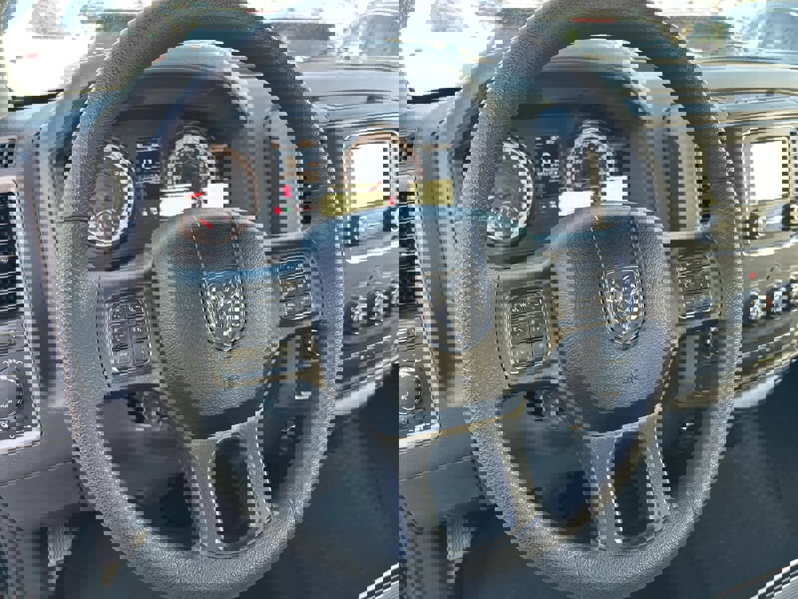 Used 2018 RAM 1500 Express image 30