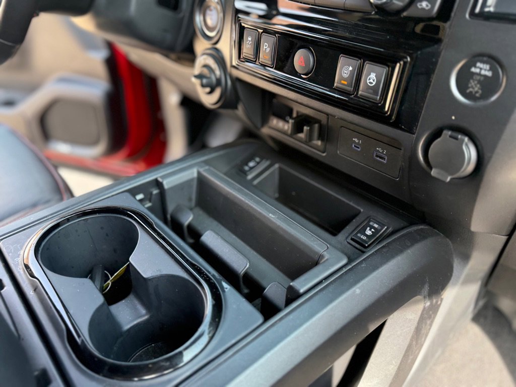 Used 2024 Nissan Titan PRO-4X w/ Pro-4x Convenience Package image 16