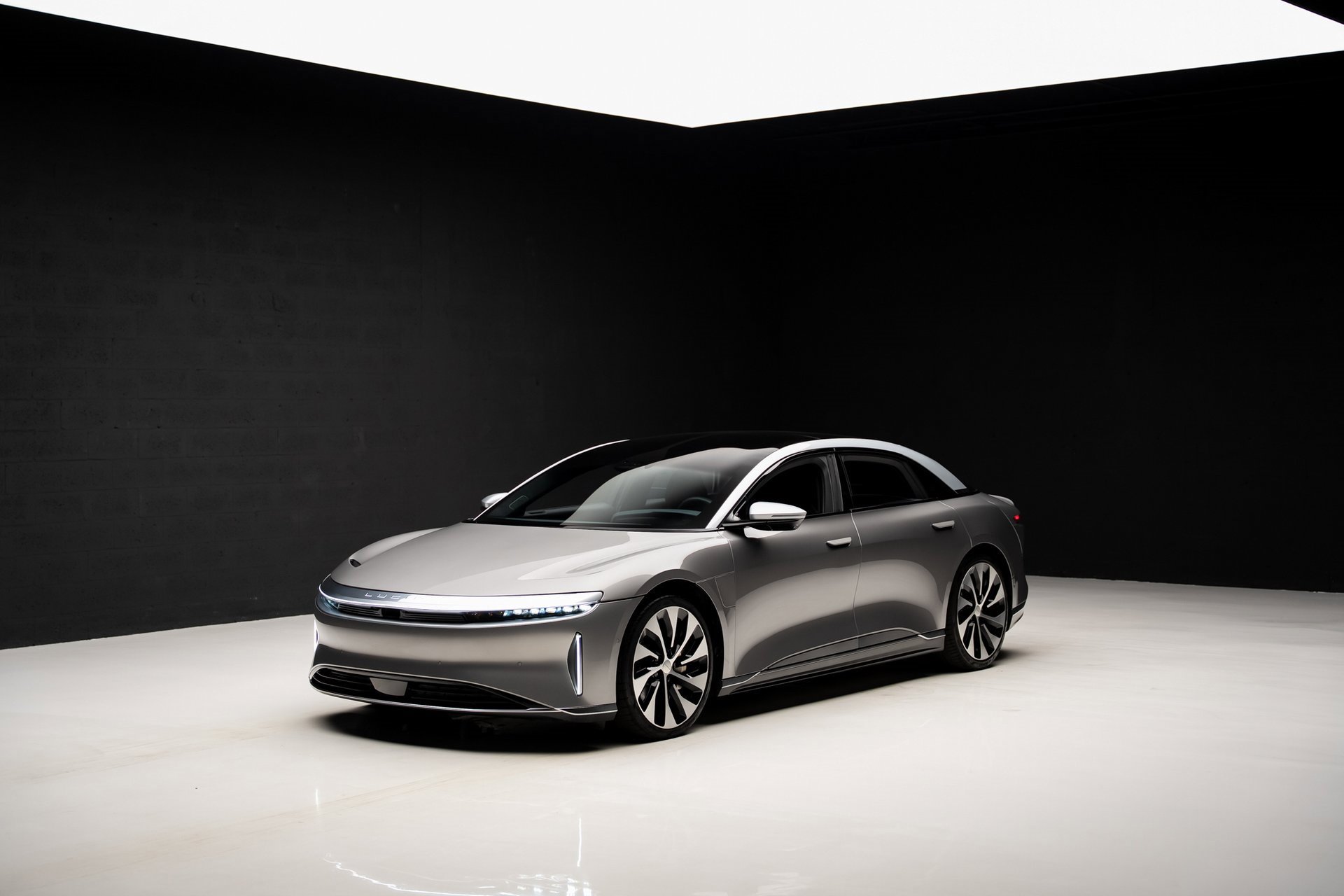 Used 2022 Lucid Air Grand Touring image 4